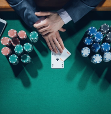 Poker Tournament Strategy: Expert Tips to Improve Performance